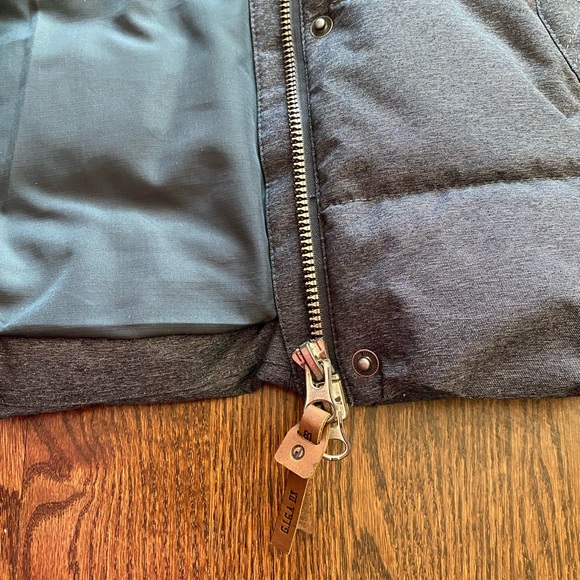 Women’s winter jacket - Picture 9 of 12